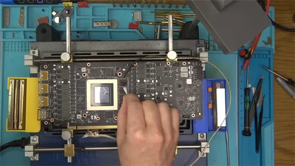 魔改翻车！改装后的RTX 4090 48GB彻底报废：完全无法修复