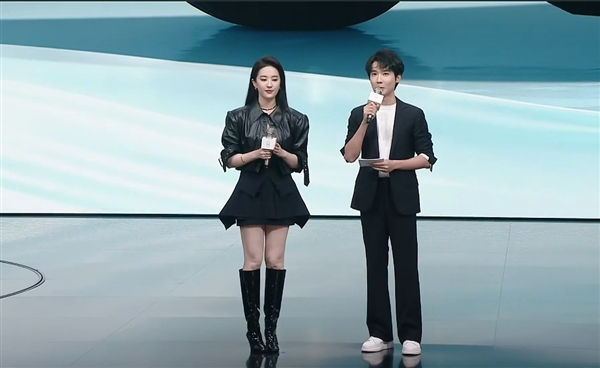 刘亦菲迎来38岁生日 亮相新款智界R7发布会美到“犯规”