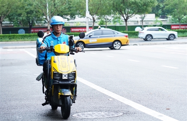 外卖大战裹挟商家：有人月亏超万元！不做外卖又不行