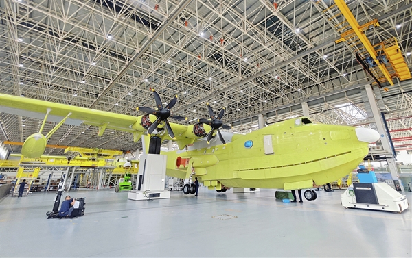 S0c4c3f15-8f95-460f-8e7d-c422513d2aff