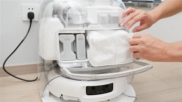 S1144dc27-85f1-43c9-864f-6f8c8c042ad0