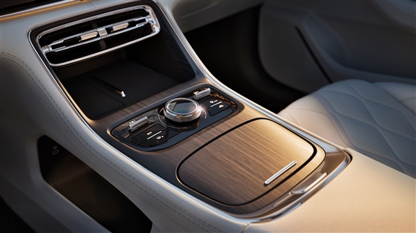 Sd317a798-7624-4d1c-a625-11783ee31ce1