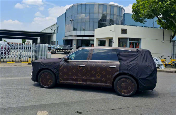 旗舰配旗舰！岚图泰山将搭载华为ADS Ultra四激光雷达