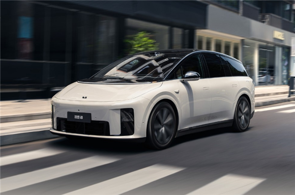 英伟达客户再减一！曝理想自研智驾芯片M100已上车路测