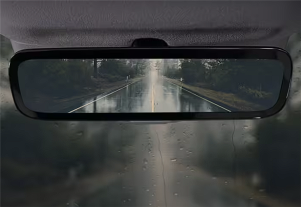 2580元 智界R7流媒体后视镜上架：无惧远光、暴雨也清晰