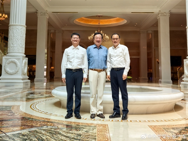 s_4cc03eec98354eb7880d3a51850bb4e3